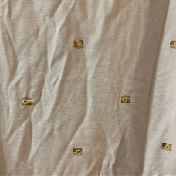Boutique + White Camera Print Short Sleeve Tee 1X - Picture 11 of 11